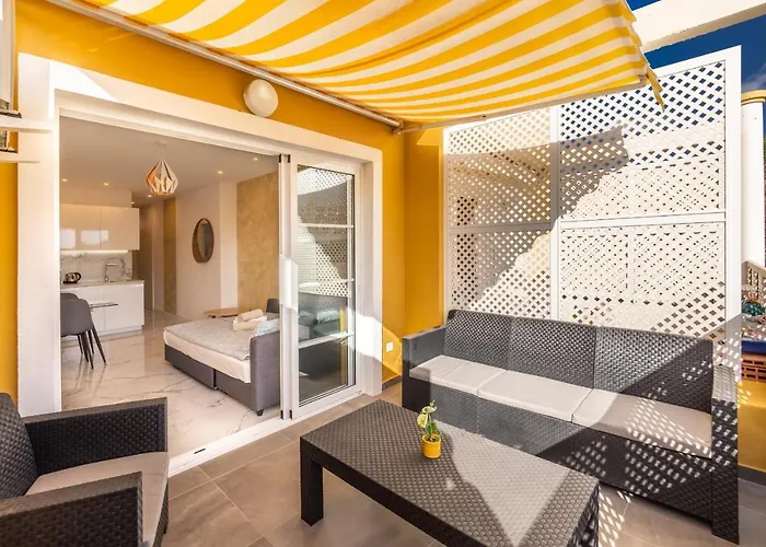 Golden Orlando Sunny Terrace By أذيخي